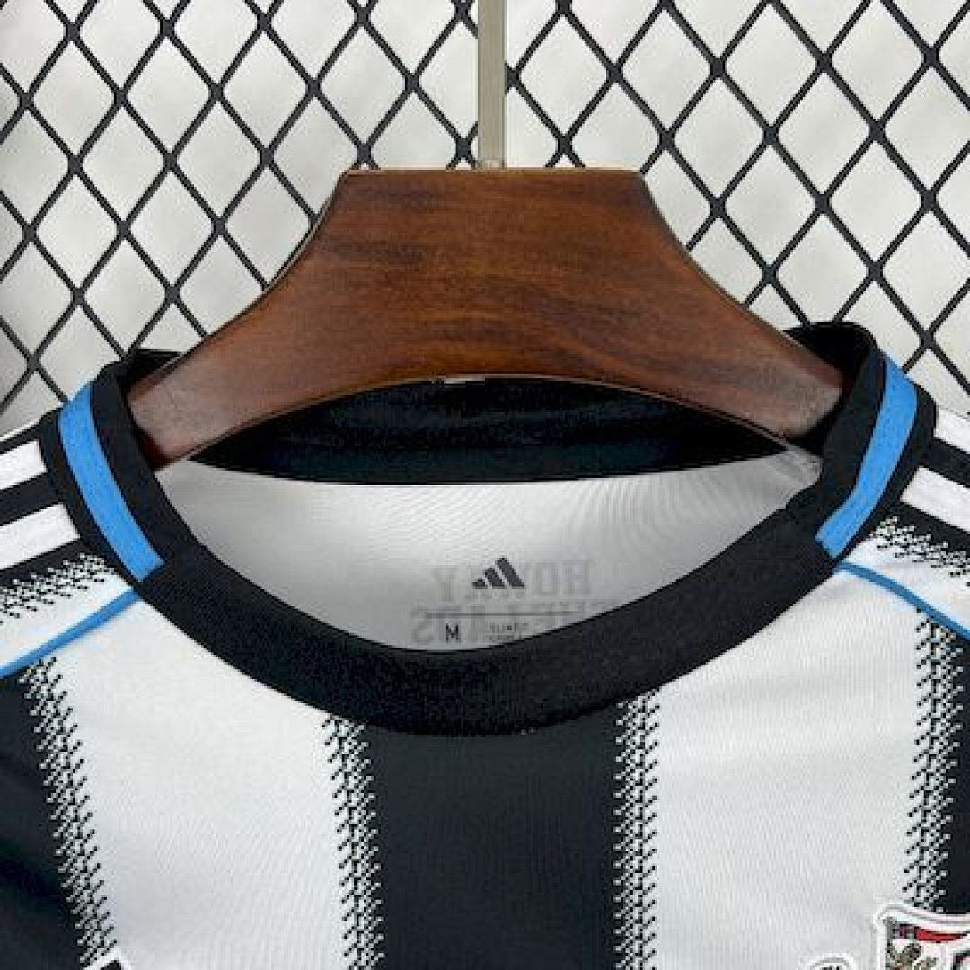 NEWCASTLE UNITED JERSEY 25-26