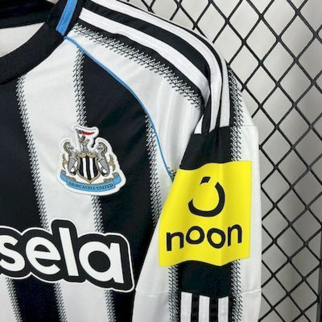 NEWCASTLE UNITED JERSEY 25-26